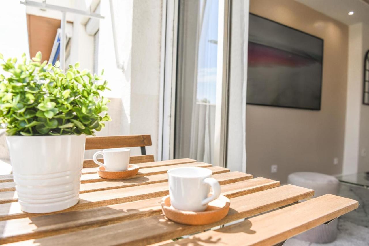Standing 2 Avec Balcon Et Parking Apartment Marseilles