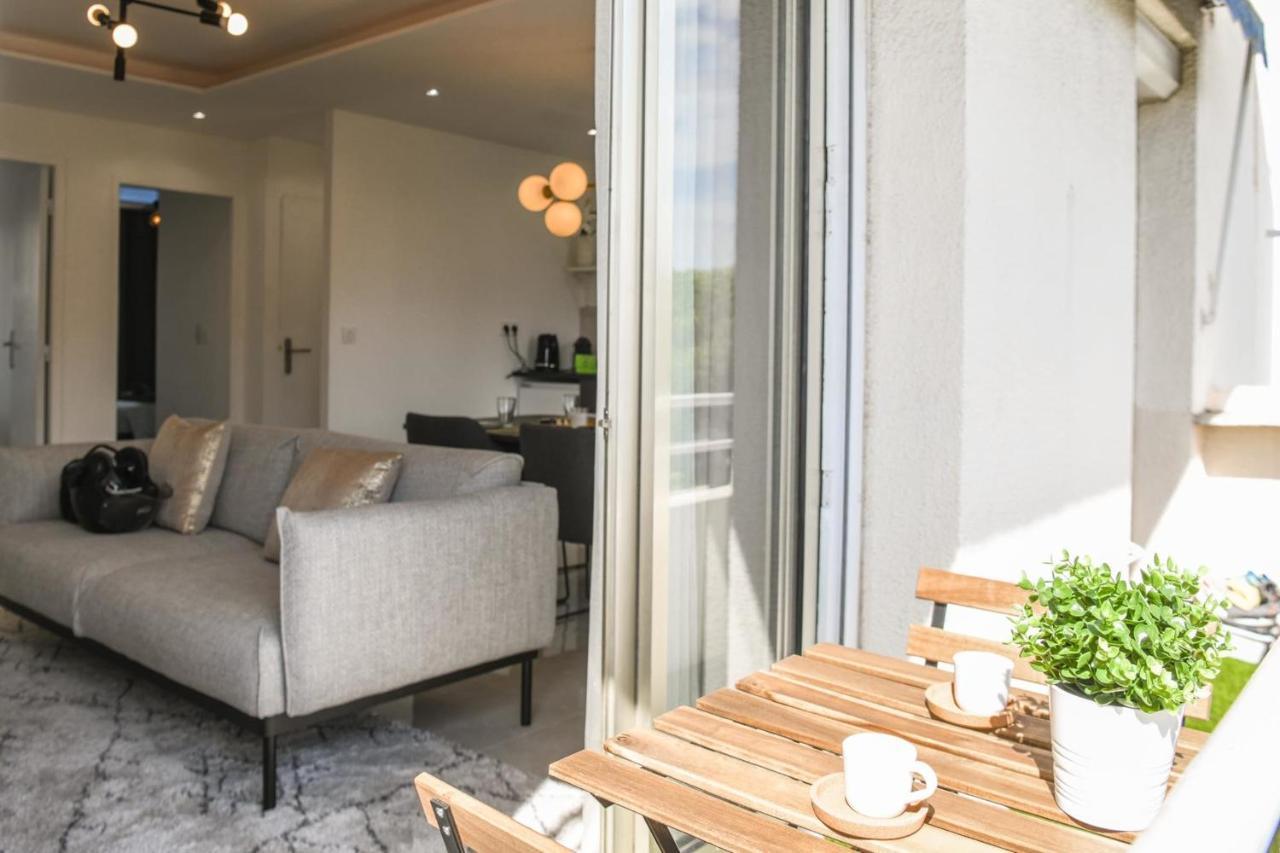 Standing 2 Avec Balcon Et Parking Apartment Marseille